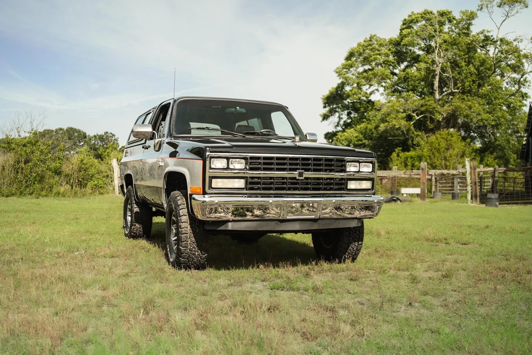 1991 Chevrolet K5 Blazer 2nd Gen - Image 16 of 31