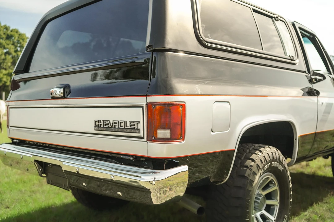 1991 Chevrolet K5 Blazer 2nd Gen - Image 27 of 31