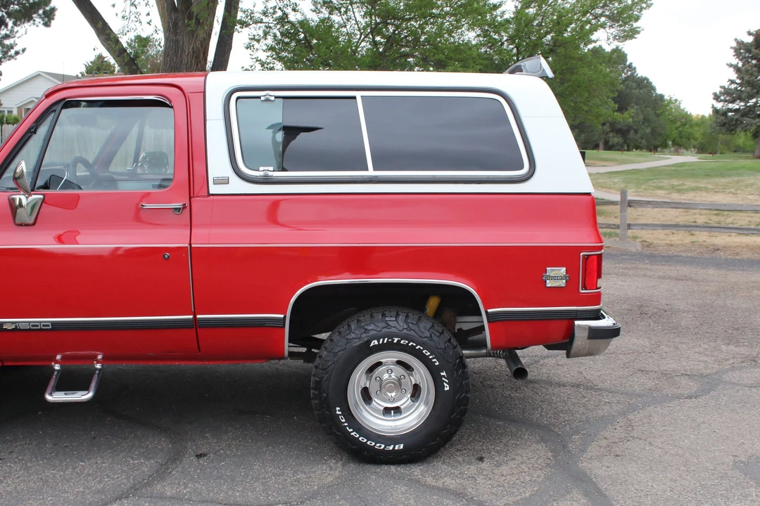 1991 Chevrolet K5 Blazer 2nd Gen - Image 21 of 31
