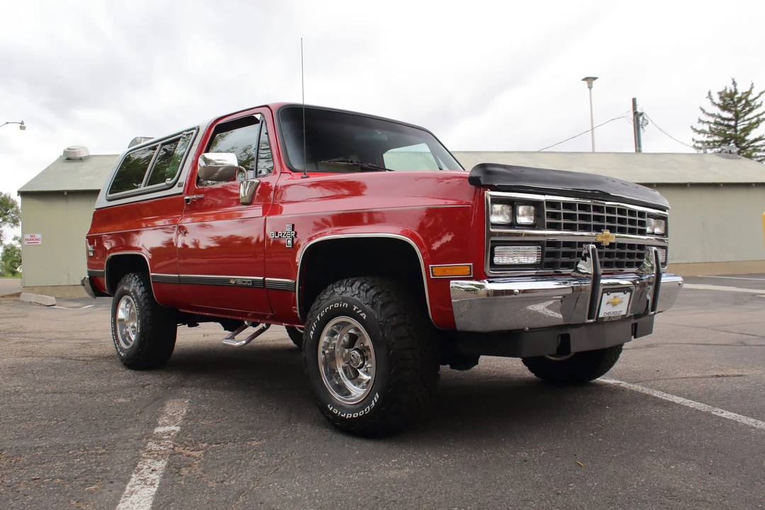 1991 Chevrolet K5 Blazer 2nd Gen - Image 14 of 31