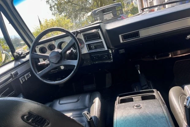 1991 Chevrolet K5 Blazer 2nd Gen - Image 5 of 7