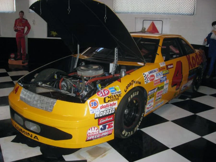 1991 Chevrolet Lumina - Image 9 of 12