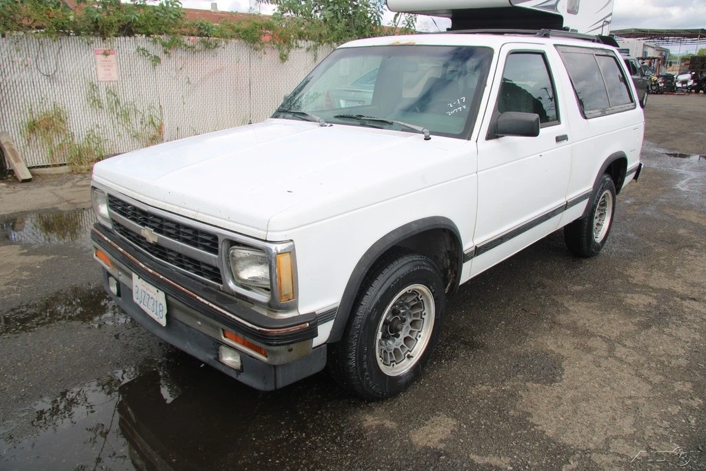1991 Chevrolet S-10 Blazer 1st Gen - Image 2 of 21