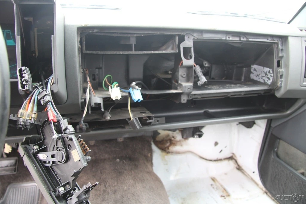 1991 Chevrolet S-10 Blazer 1st Gen - Image 16 of 21