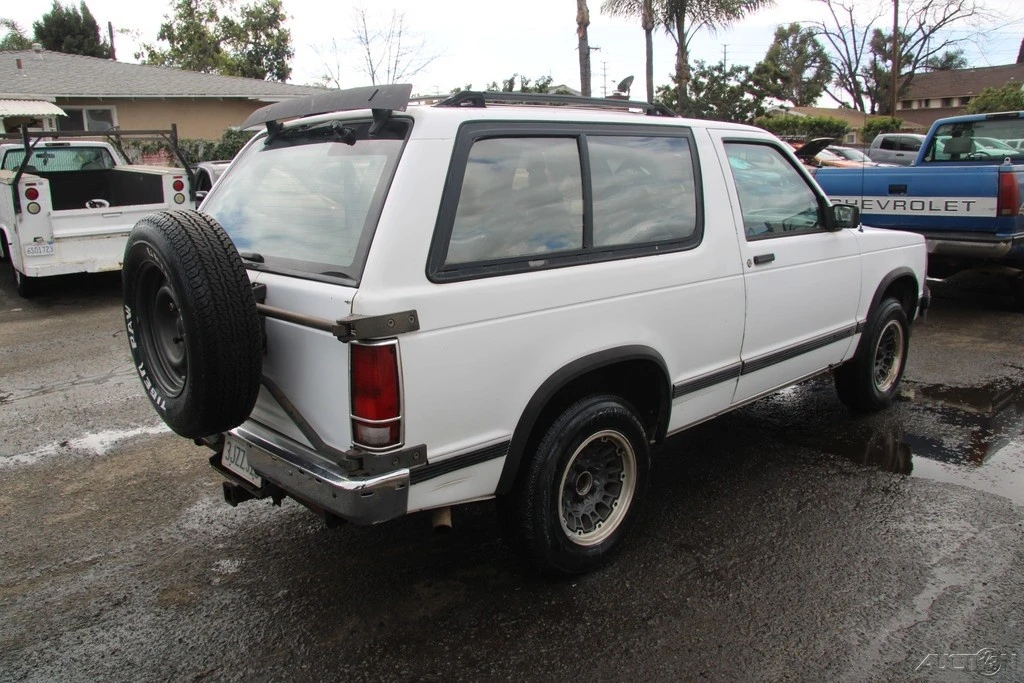 1991 Chevrolet S-10 Blazer 1st Gen - Image 6 of 21