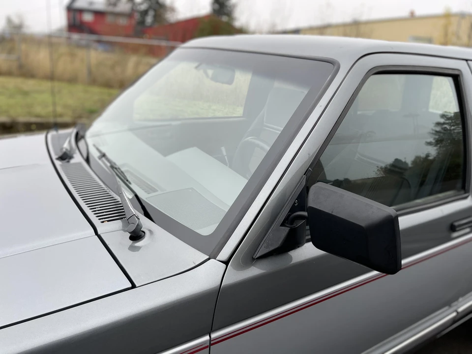 1991 Chevrolet S-10 Blazer 1st Gen - Image 24 of 31