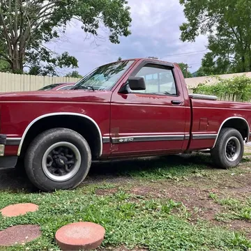 1991 Chevrolet S-10 LS Pickup 2D 6 ft