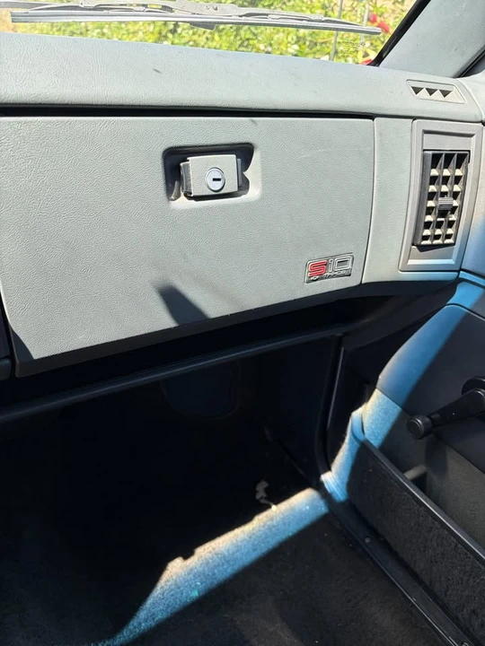 1991 Chevrolet S-10 - Image 12 of 18