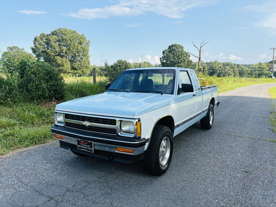 1991 Chevrolet S-10 - Image 3 of 31