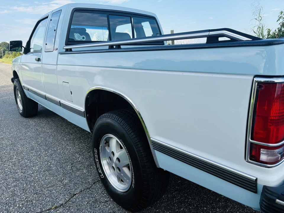 1991 Chevrolet S-10 - Image 29 of 31