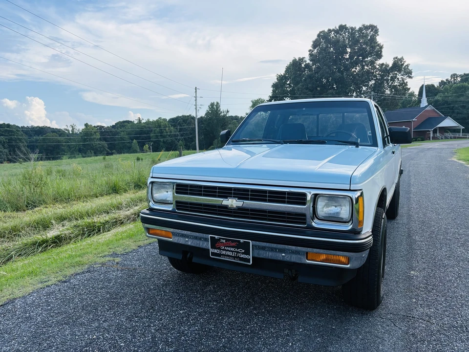 1991 Chevrolet S-10 - Image 2 of 31