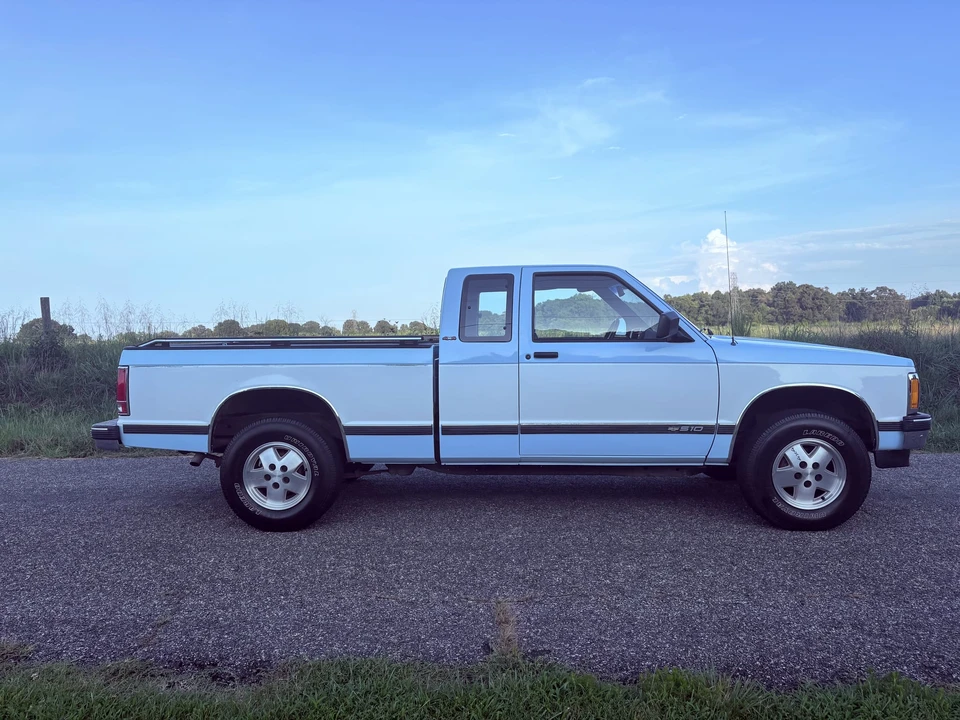 1991 Chevrolet S-10 - Image 16 of 31