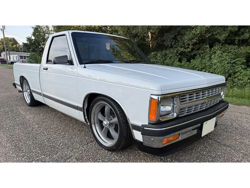 1991 Chevrolet S-10 - Image 2 of 10