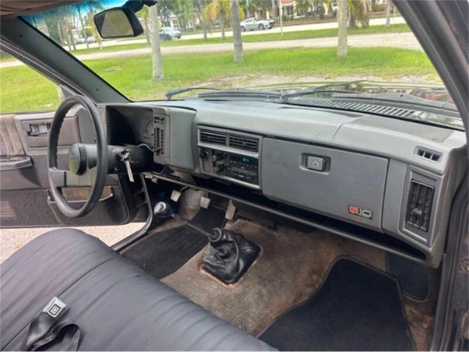 1991 Chevrolet S-10 - Image 7 of 18
