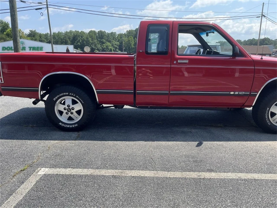 1991 Chevrolet S-10 - Image 2 of 17