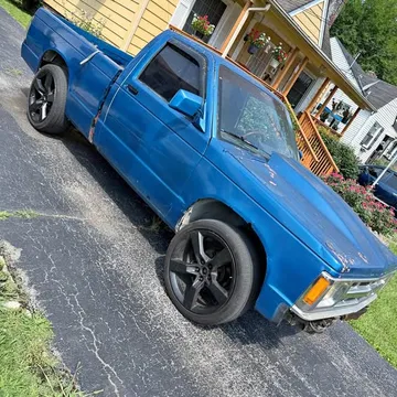 1991 Chevrolet S10 Regular Cab Pickup 2D 6 ft