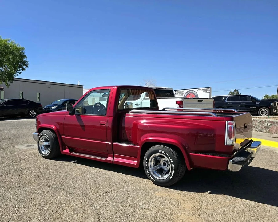 1991 Chevrolet Silverado - Image 5 of 21