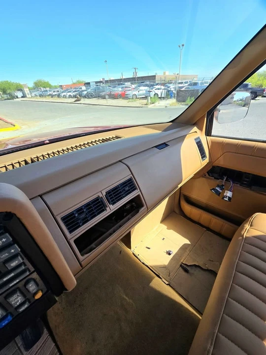1991 Chevrolet Silverado - Image 19 of 21