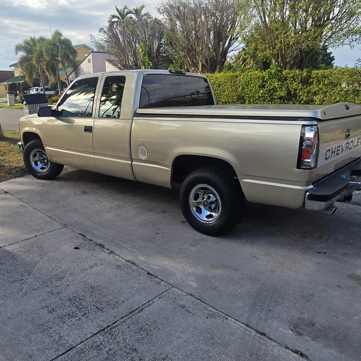 1991 Chevrolet C/K 4th Gen - Image 16 of 17