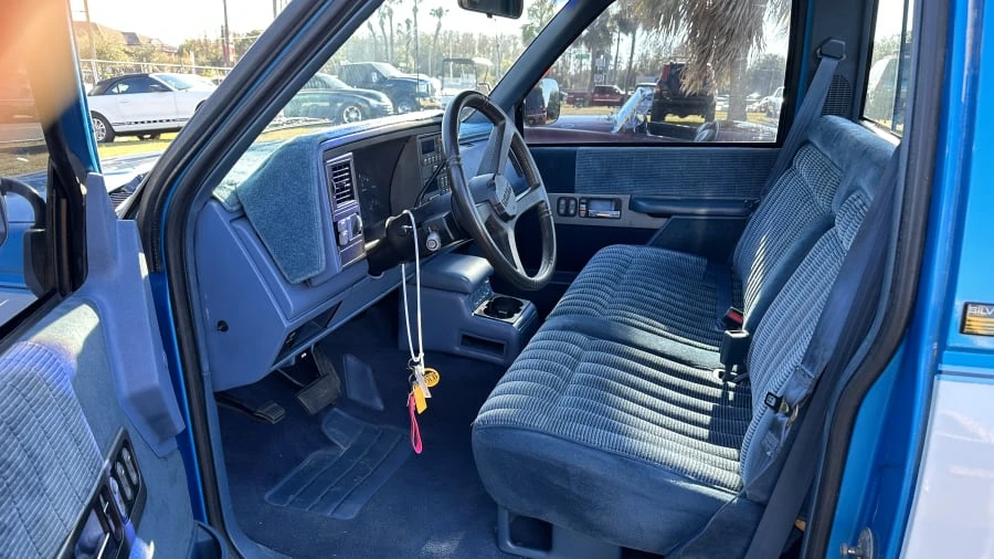 1991 Chevrolet C/K 4th Gen - Image 5 of 6