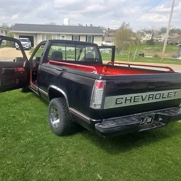 1991 Chevrolet Silverado 1500 Regular Cab LS Pickup 2D 6 1/2 ft