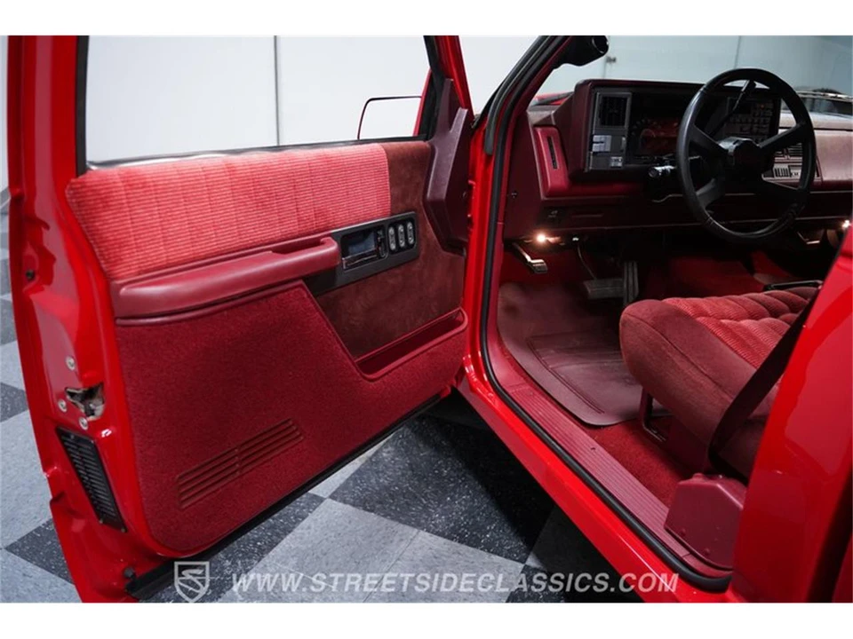 1991 Chevrolet C/K 4th Gen - Image 28 of 31