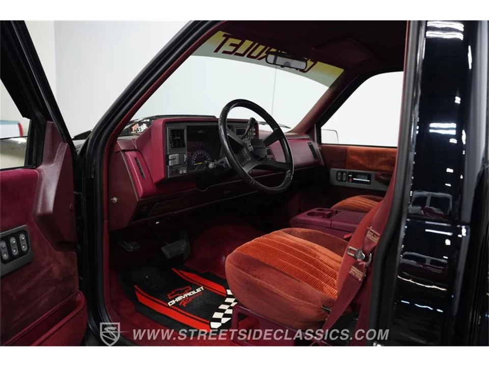 1991 Chevrolet C/K 4th Gen - Image 2 of 31