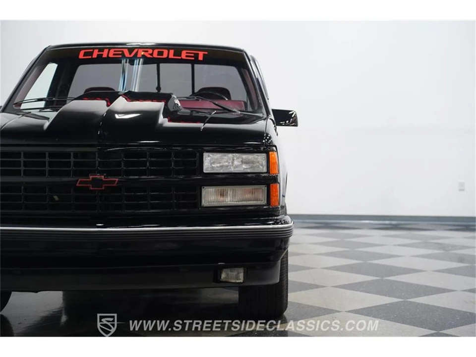 1991 Chevrolet C/K 4th Gen - Image 18 of 31