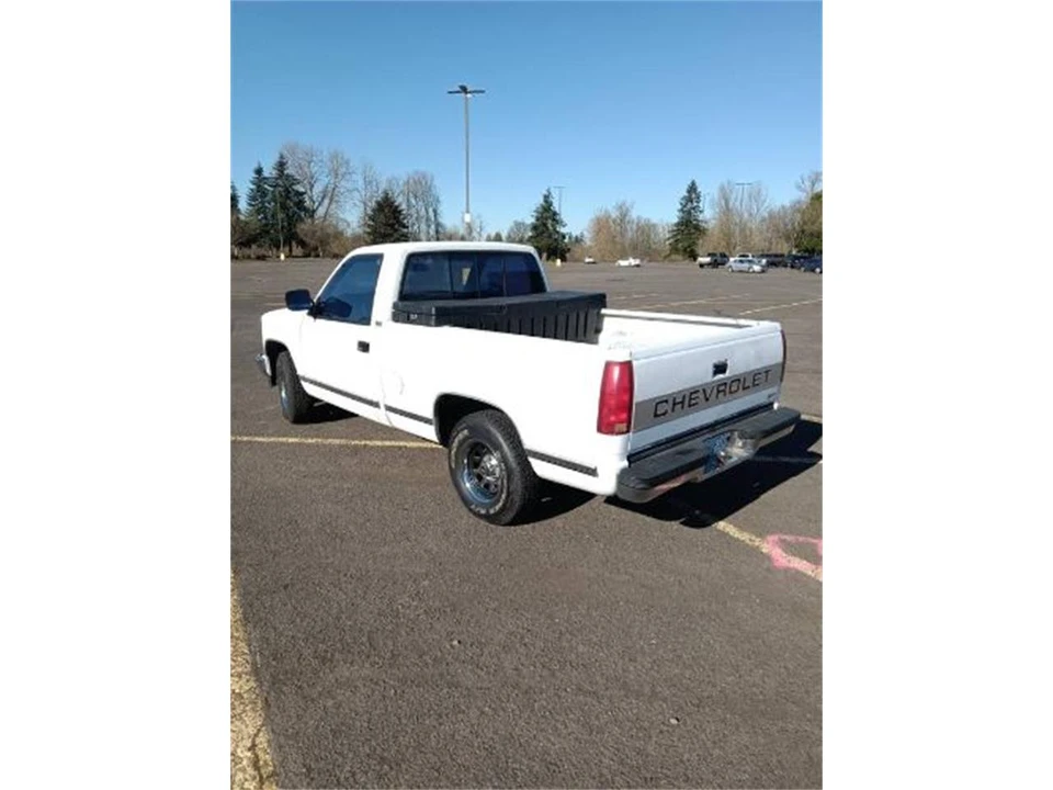 1991 Chevrolet Silverado - Image 2 of 6