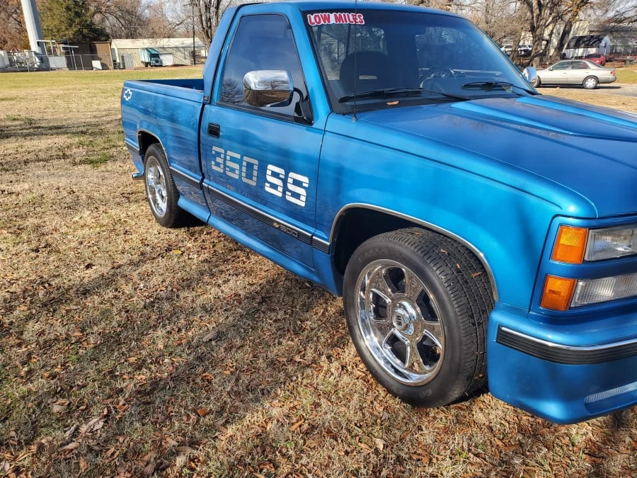1991 Chevrolet Silverado - Image 3 of 10