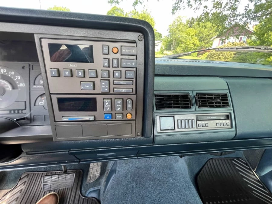 1991 Chevrolet C/K 4th Gen - Image 10 of 13