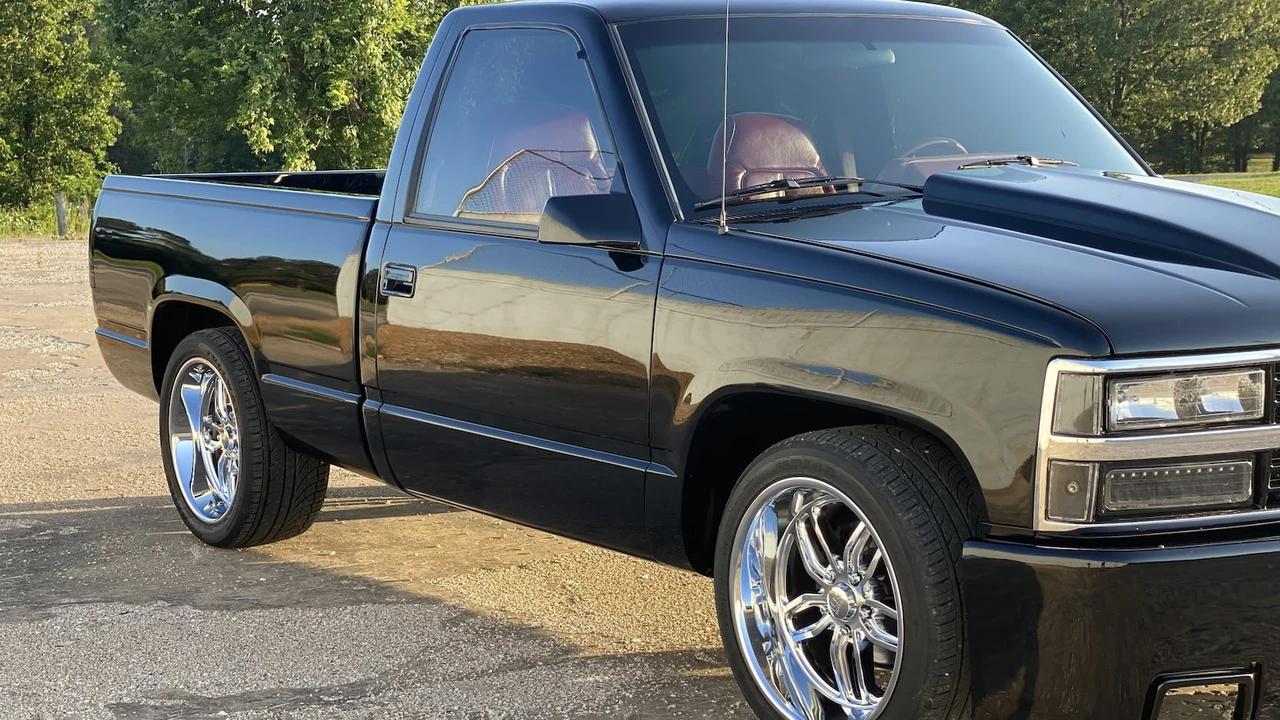 1991 Chevrolet C/K 4th Gen - Image 11 of 13