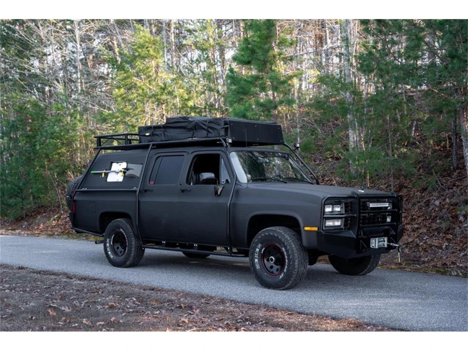 1991 Chevrolet Suburban 7th Gen - Image 2 of 31