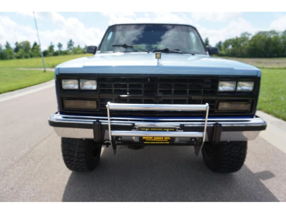 1991 Chevrolet Suburban 7th Gen - Image 18 of 31