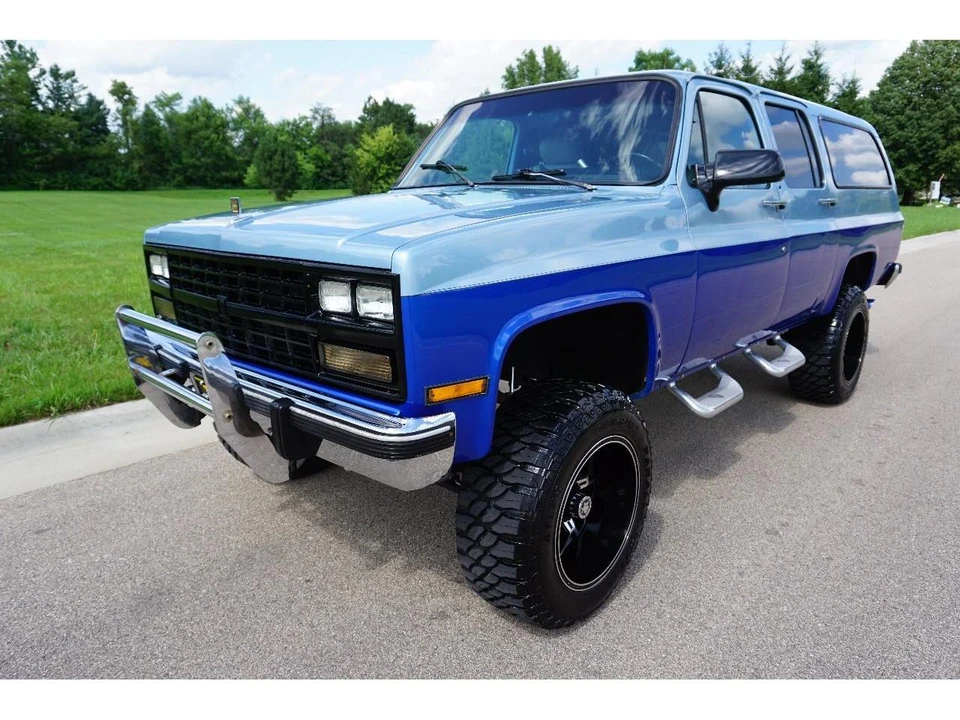 1991 Chevrolet Suburban 7th Gen - Image 7 of 31