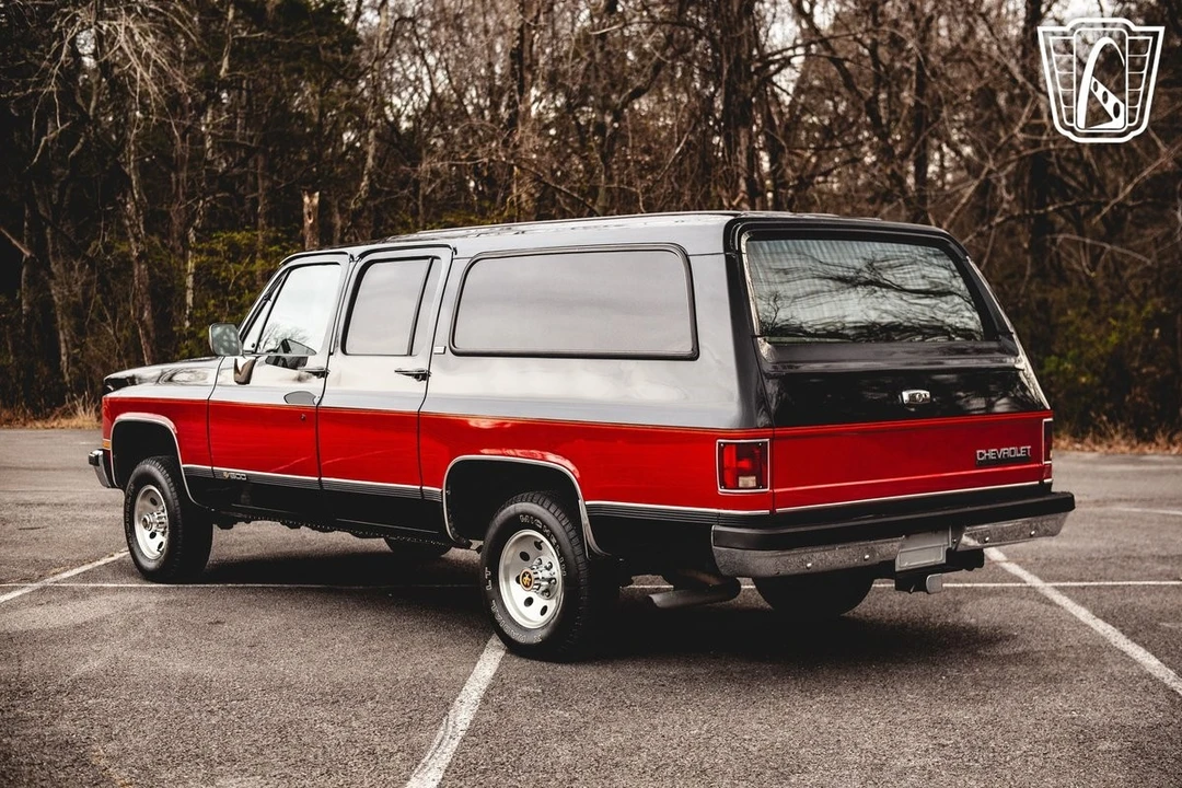 1991 Chevrolet Suburban 7th Gen - Image 12 of 12