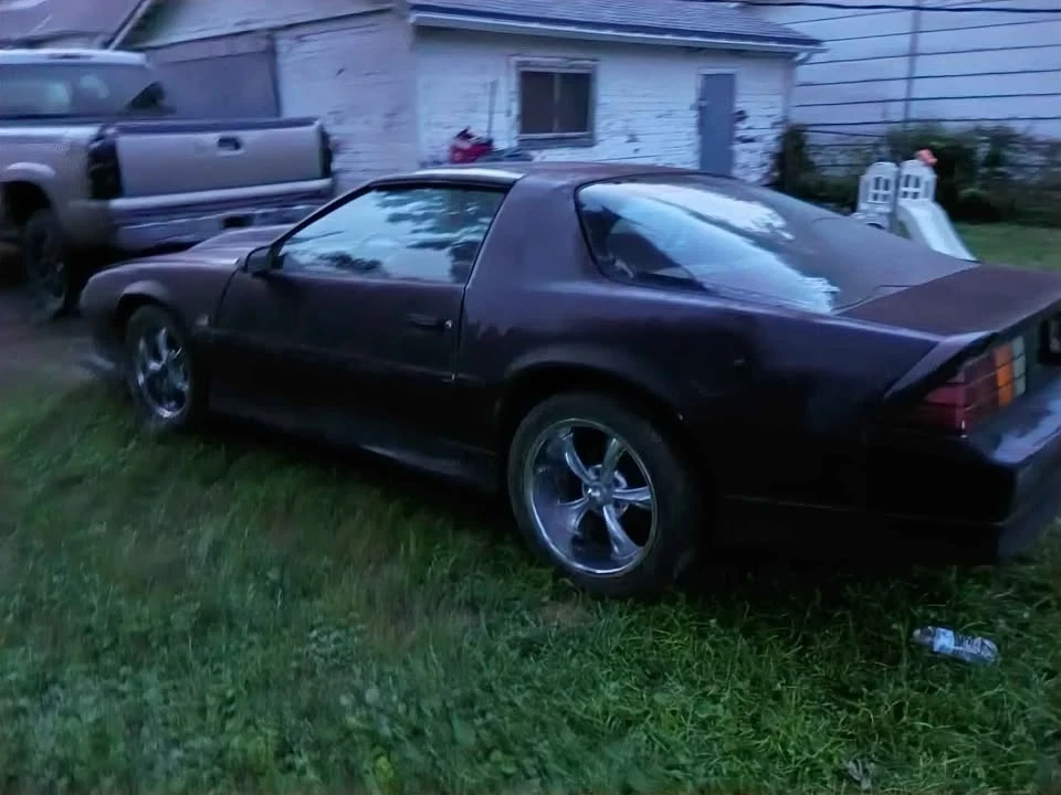 1991 Chevrolet Camaro 3rd Gen - Image 5 of 17