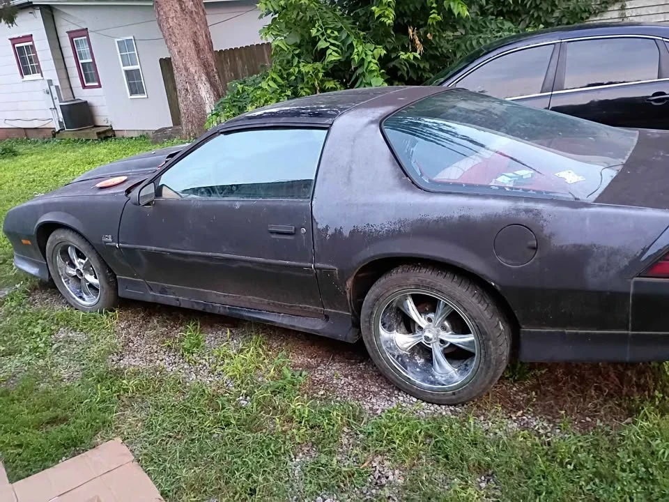 1991 Chevrolet Camaro 3rd Gen - Image 4 of 17