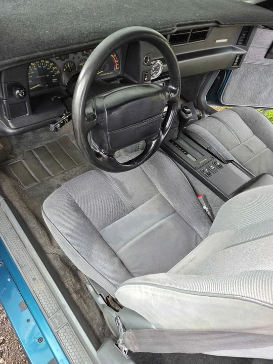 1991 Chevrolet Camaro 3rd Gen - Image 5 of 17