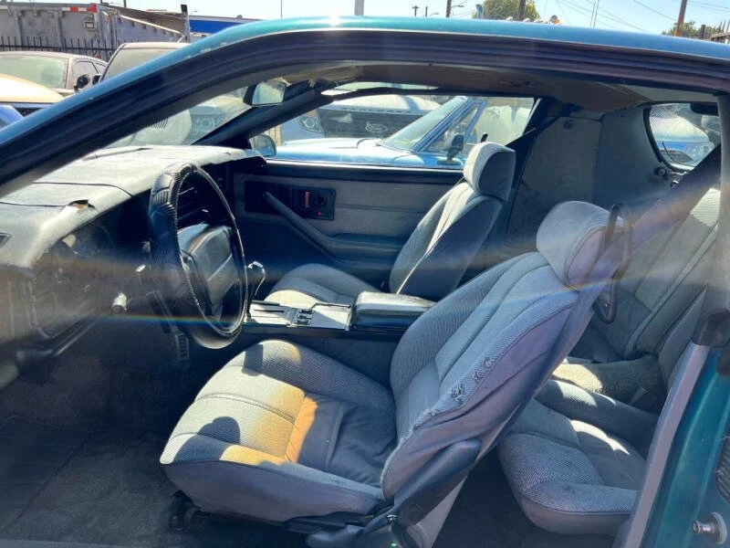1991 Chevrolet Camaro 3rd Gen - Image 13 of 20