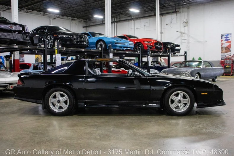 1991 Chevrolet Camaro 3rd Gen - Image 9 of 20