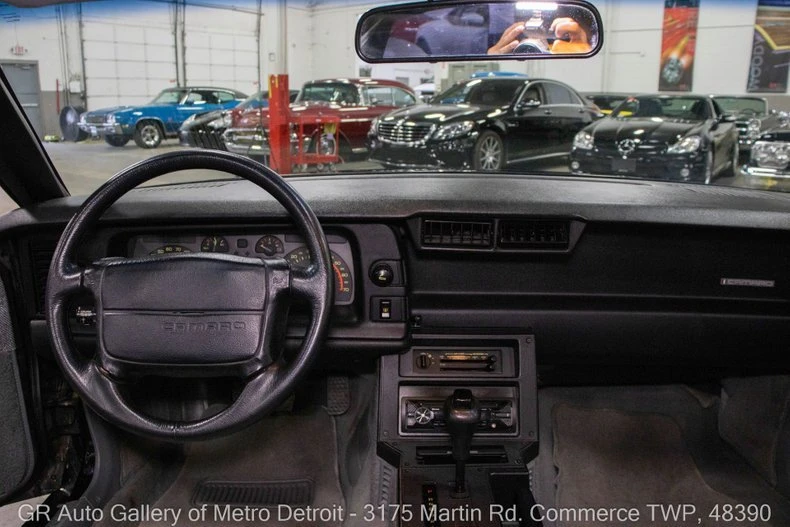 1991 Chevrolet Camaro 3rd Gen - Image 17 of 20