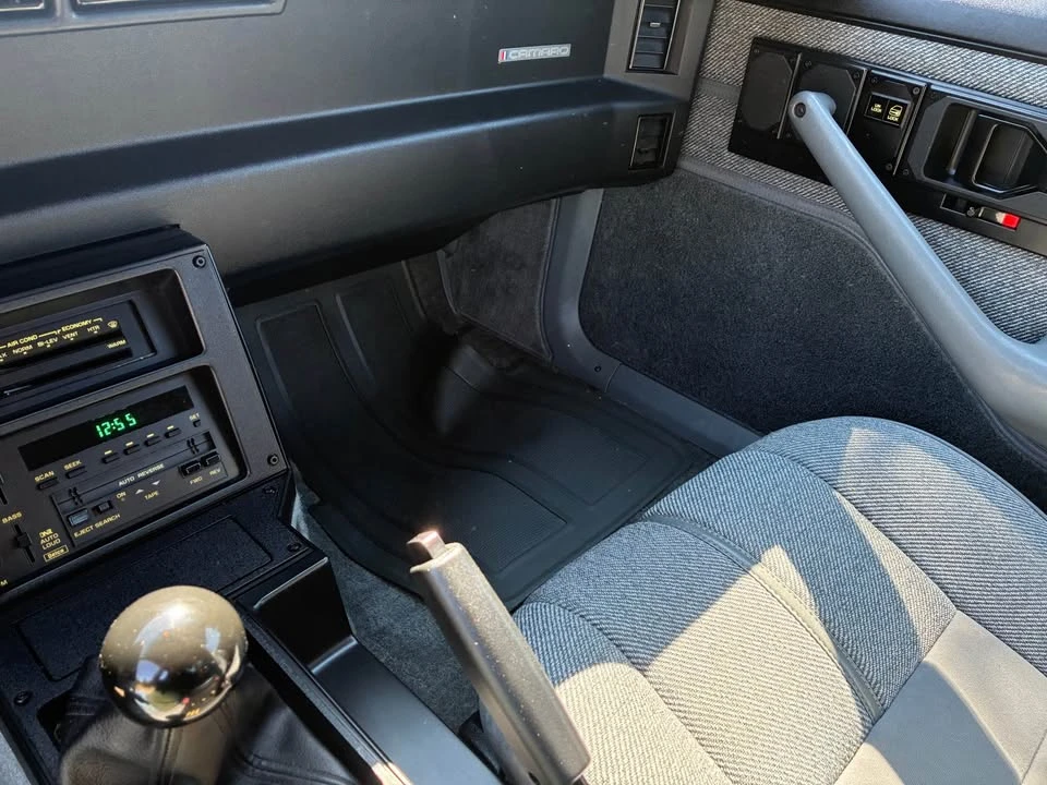 1991 Chevrolet Camaro 3rd Gen - Image 13 of 20