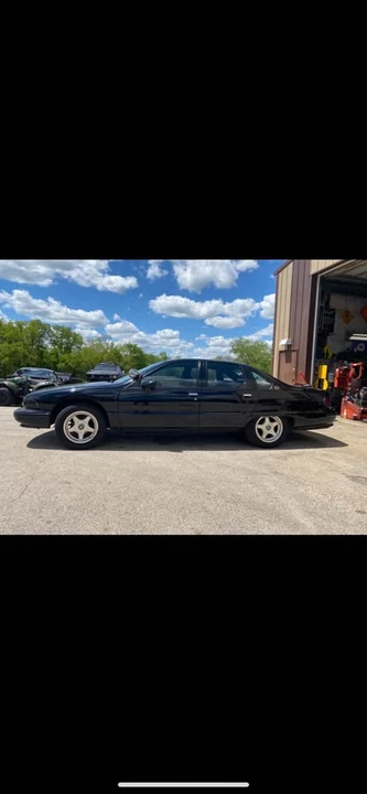 1991 Chevrolet Caprice - Image 2 of 8