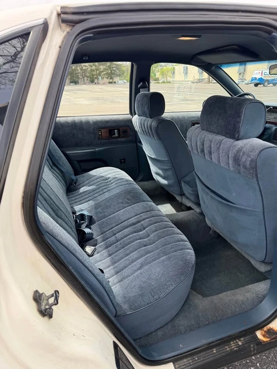 1991 Chevrolet Caprice - Image 11 of 14