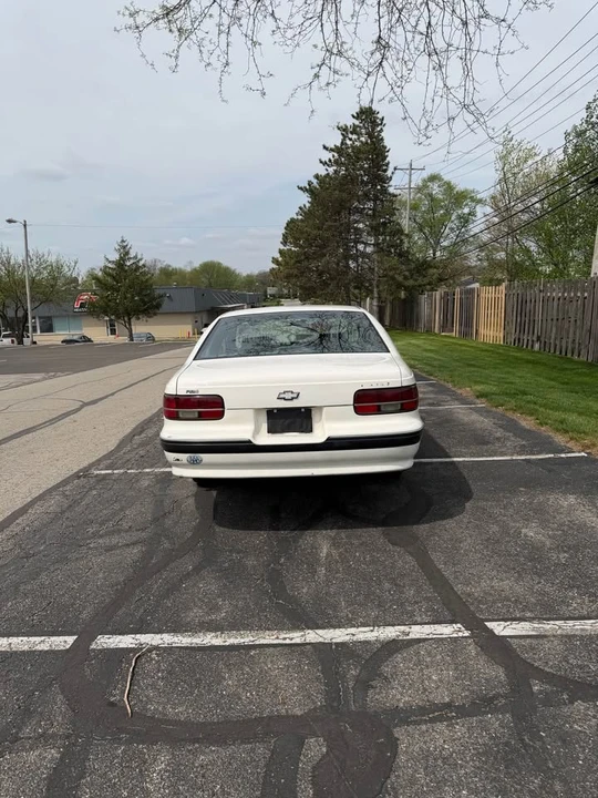1991 Chevrolet Caprice - Image 5 of 14