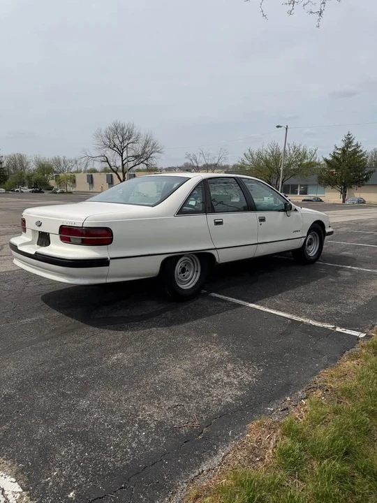1991 Chevrolet Caprice - Image 6 of 14