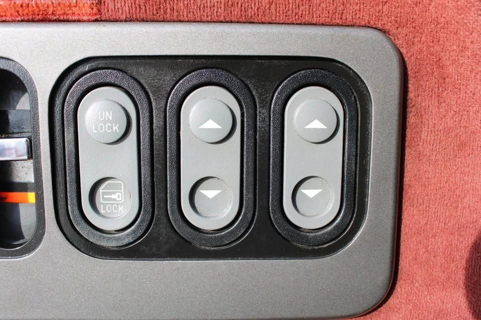 1991 Chevrolet C/K 4th Gen - Image 6 of 20
