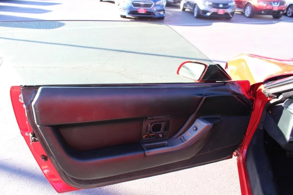 1991 Chevrolet Corvette C4 - Image 8 of 16