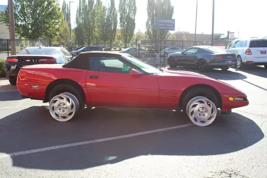 1991 Chevrolet Corvette C4 - Image 4 of 16